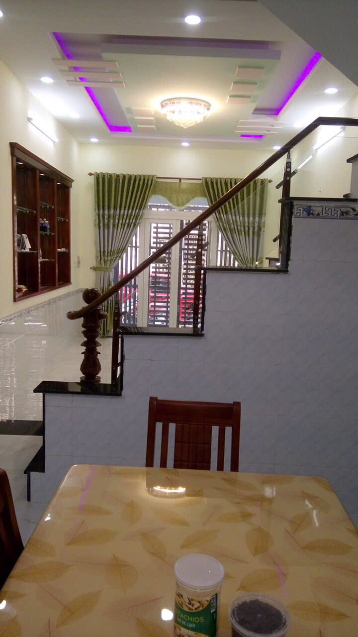 Cho thuê nhà KDC Hồng Long Hiệp Bình 3 lầu 4PN 4Wc giá 15tr 6