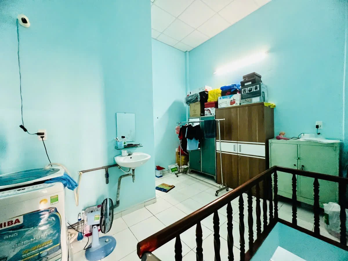 Nhà 2 Tầng 42m2 có 4 tỏi x Phạm Văn Chiêu Phường 14 Gò Vấp TP. Hồ Chí Minh 4