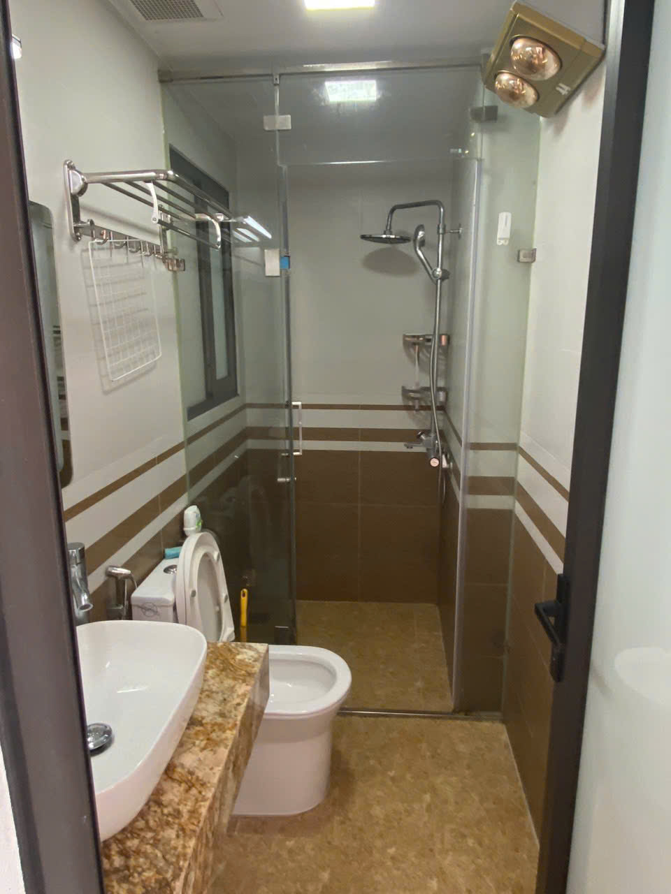 Chính chủ cho thuê căn hộ Apartment giá rẻ ngõ 193 Đường Trích Sài, Bưởi, Tây Hồ. Chỉ 7tr 6