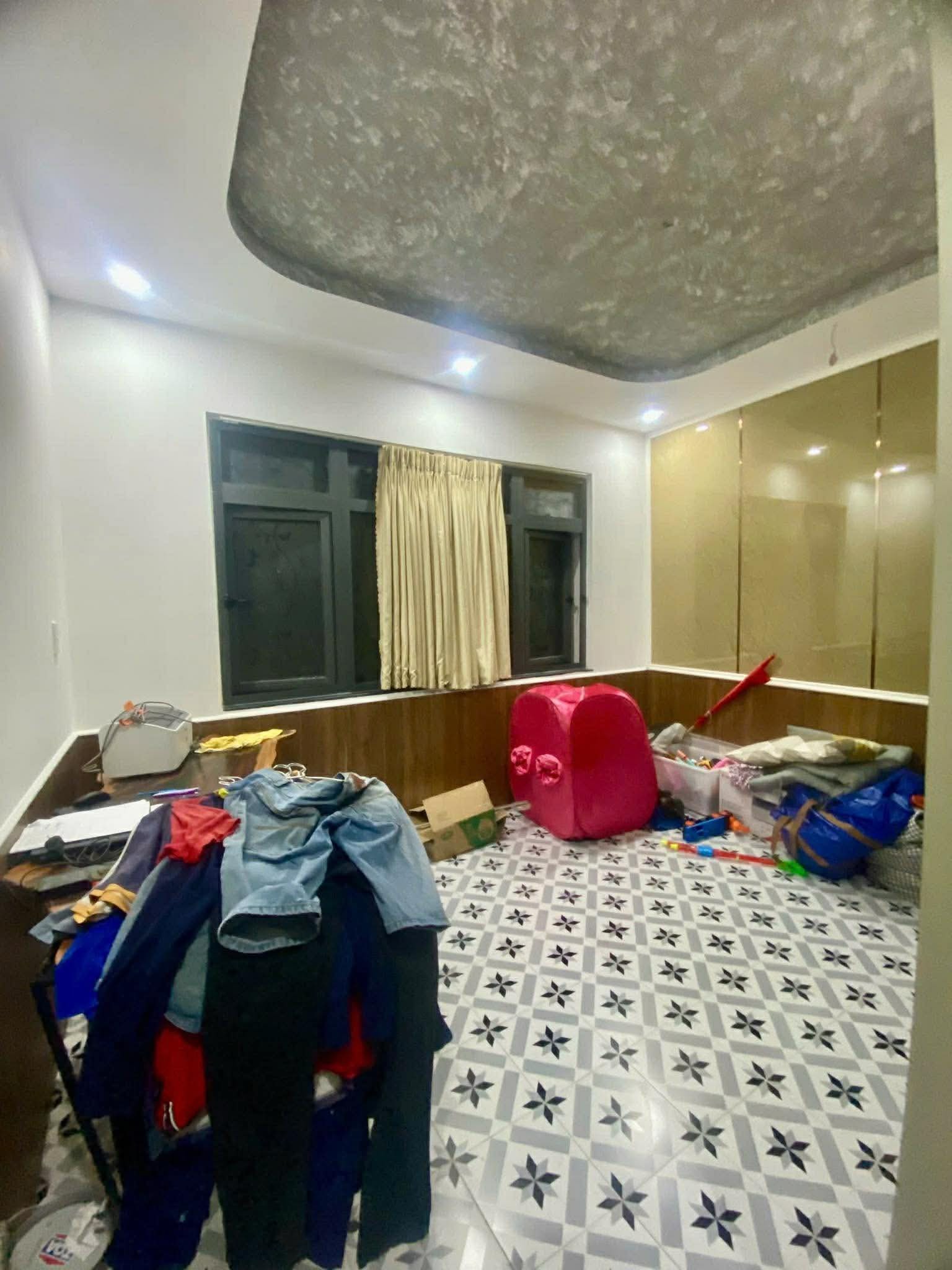 BÁN NHÀ 4 TẦNG GẦN CHỢ, GẦN BẾN XE BUÝT HIỆP THÀNH, QUẬN 12 4