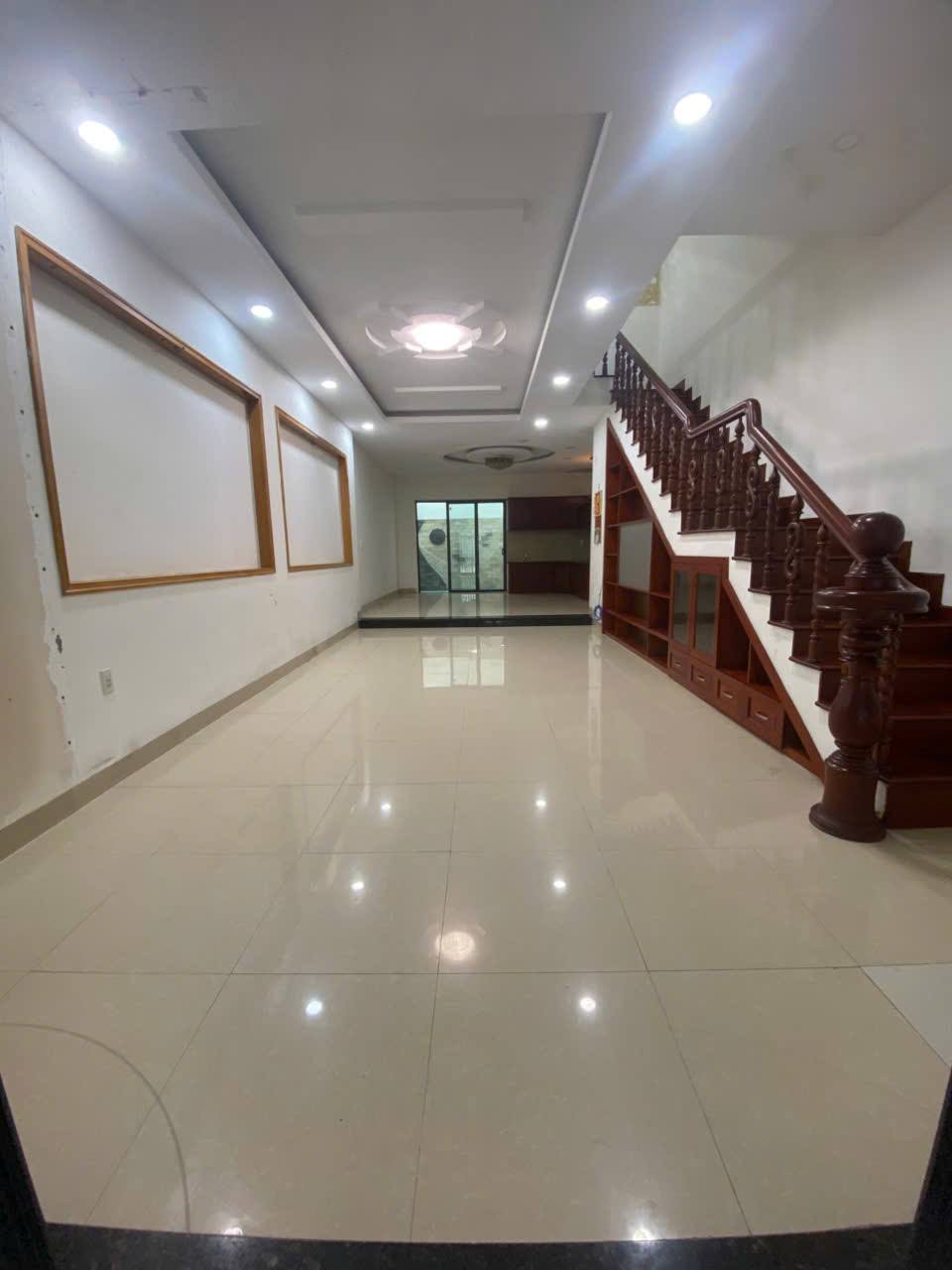 NHÀ 4 TẦNG TRUNG TÂM PHƯỜNG PHƯỚC LONG – ĐƯỜNG 18,5M – PHÁP LÝ HOÀN CÔNG – GIÁ CHỈ 11,5 TỶ 2