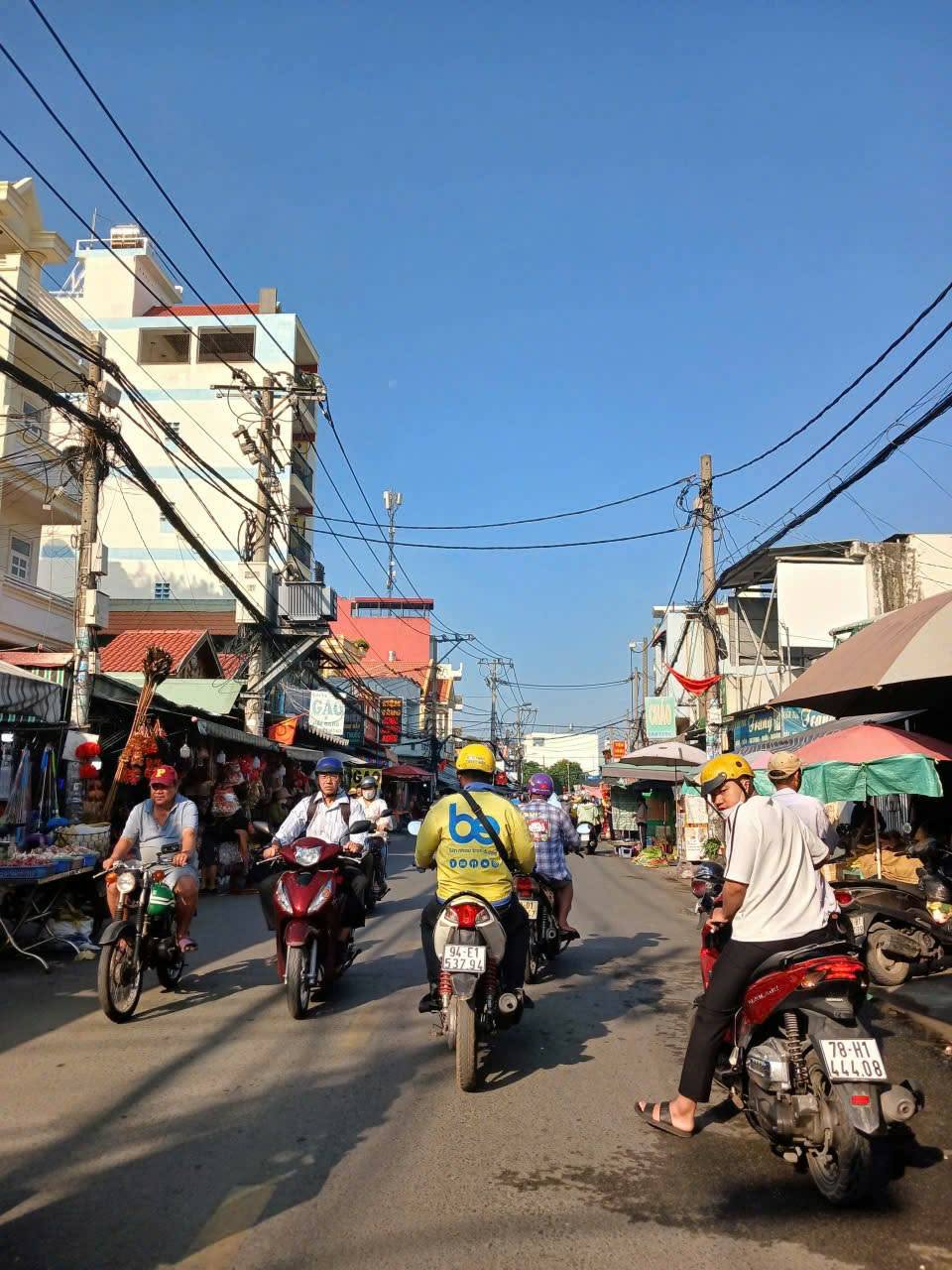 KHU CHỢ LÊ ĐÌNH CẨN – HẺM XE HƠI 6M  – 58M² (4x14.5) CẤP 4 CÓ LỬNG, TIỆN XÂY MỚI HOẶC CẢI TẠO LẠI. 4