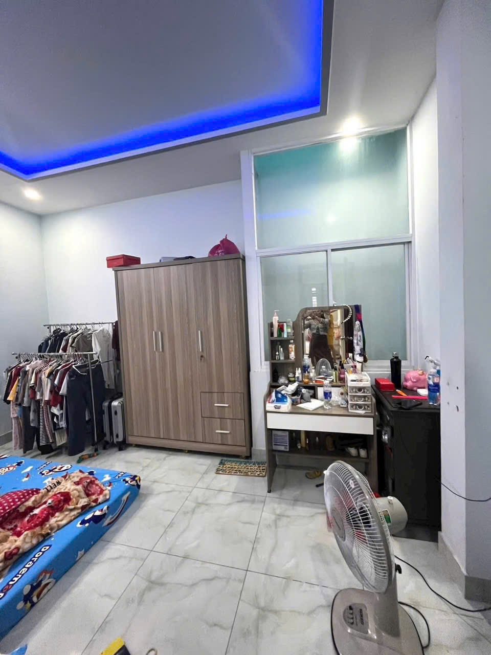 CHÍNH CHỦ GỬI NHÀ 4 TẦNG ĐƯỜNG TRƯỚC NHÀ 8M,  GẦN CHỢ ĐÔNG QUANG BÙI VĂN NGỮ, HIỆP THÀNH, Q12 5