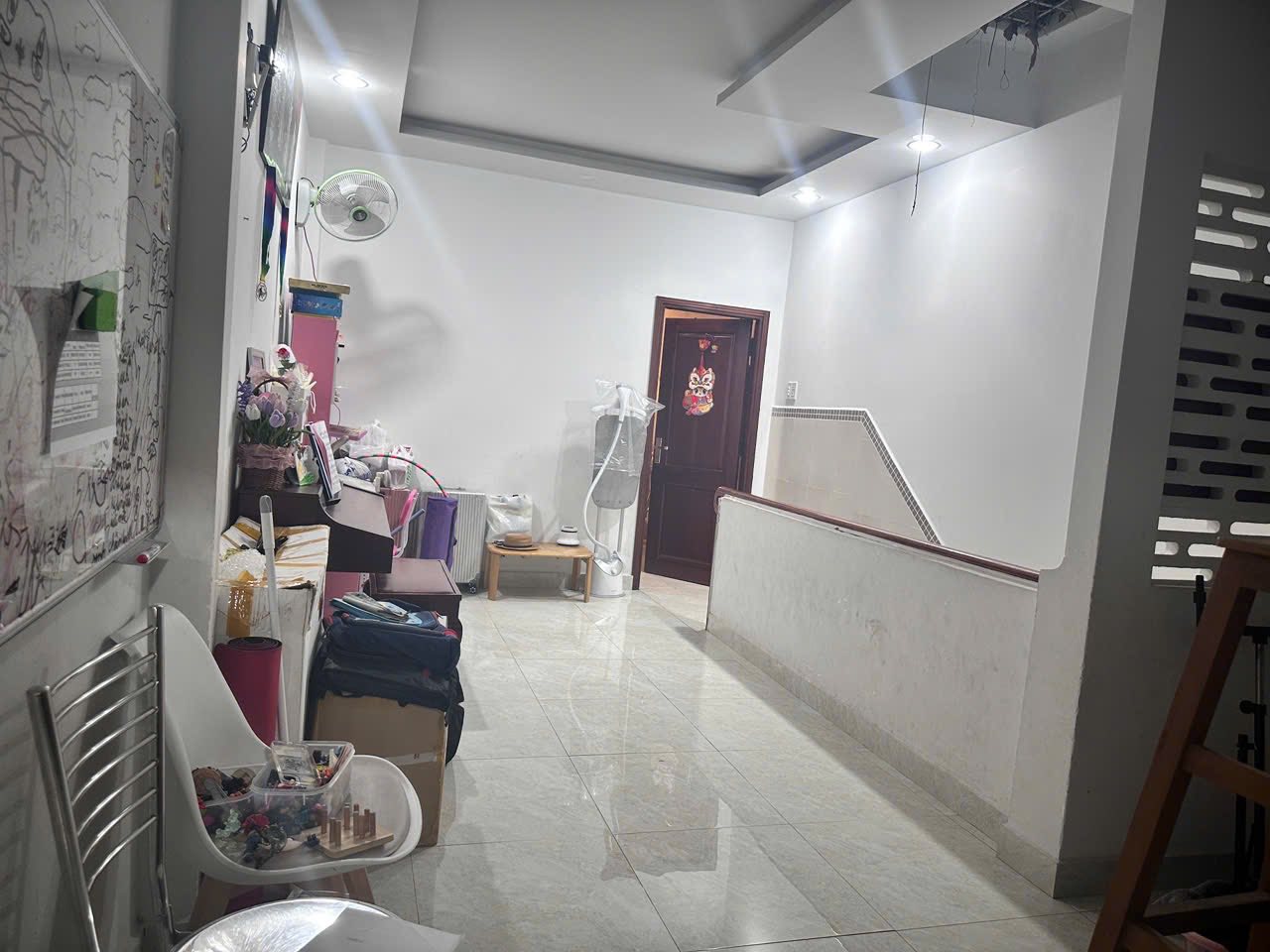 BÁN NHÀ 3 TẦNG MẶT TIỀN KINH DOANH ĐƯỚNG 2/4 VĨNH PHƯỚC 3