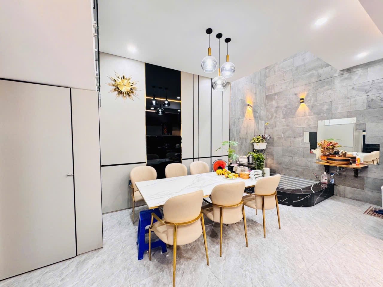 BÁN NHÀ 6 TẦNG MẶT TIỀN PHẠM NGỌC THẠCH, VĨNH HẢI, NHA TRANG – GIÁ 20 TỶ 5