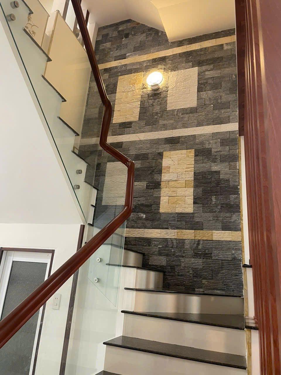 BÁN NHÀ 3 TẦNG MẶT TIỀN LÝ THÁI TỔ 20M, VĨNH HÒA, BẮC NHA TRANG – GIÁ 8,9 TỶ 5