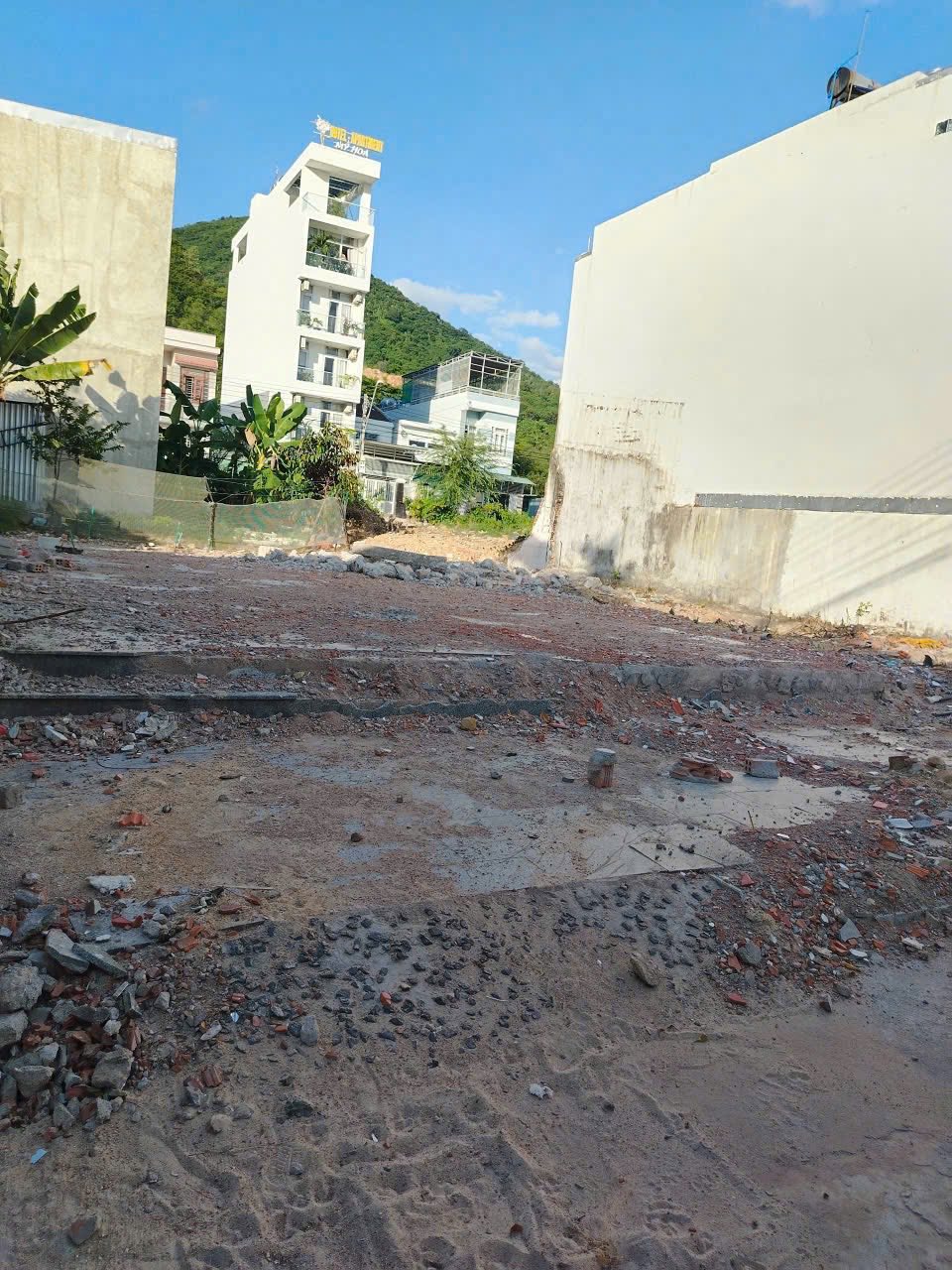 BÁN LÔ ĐẤT HÒN XỆN, VĨNH HÒA, BẮC NHA TRANG, ĐƯỜNG 5M, GIÁ CHỈ 3,5 TỶ 4