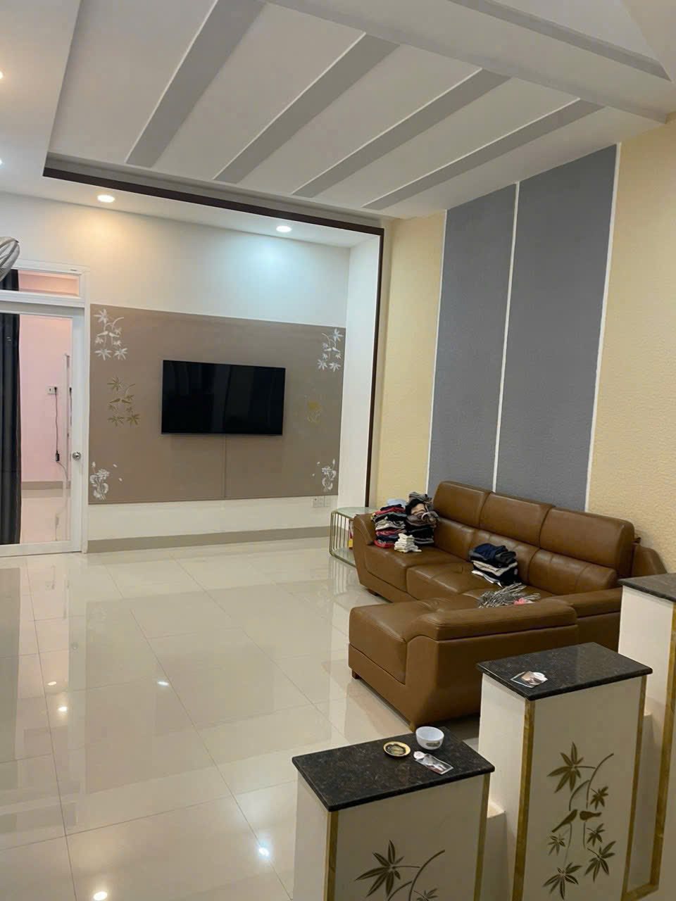 BÁN NHÀ 3 TẦNG MẶT TIỀN LÝ THÁI TỔ 20M, VĨNH HÒA, BẮC NHA TRANG – GIÁ 8,9 TỶ 9