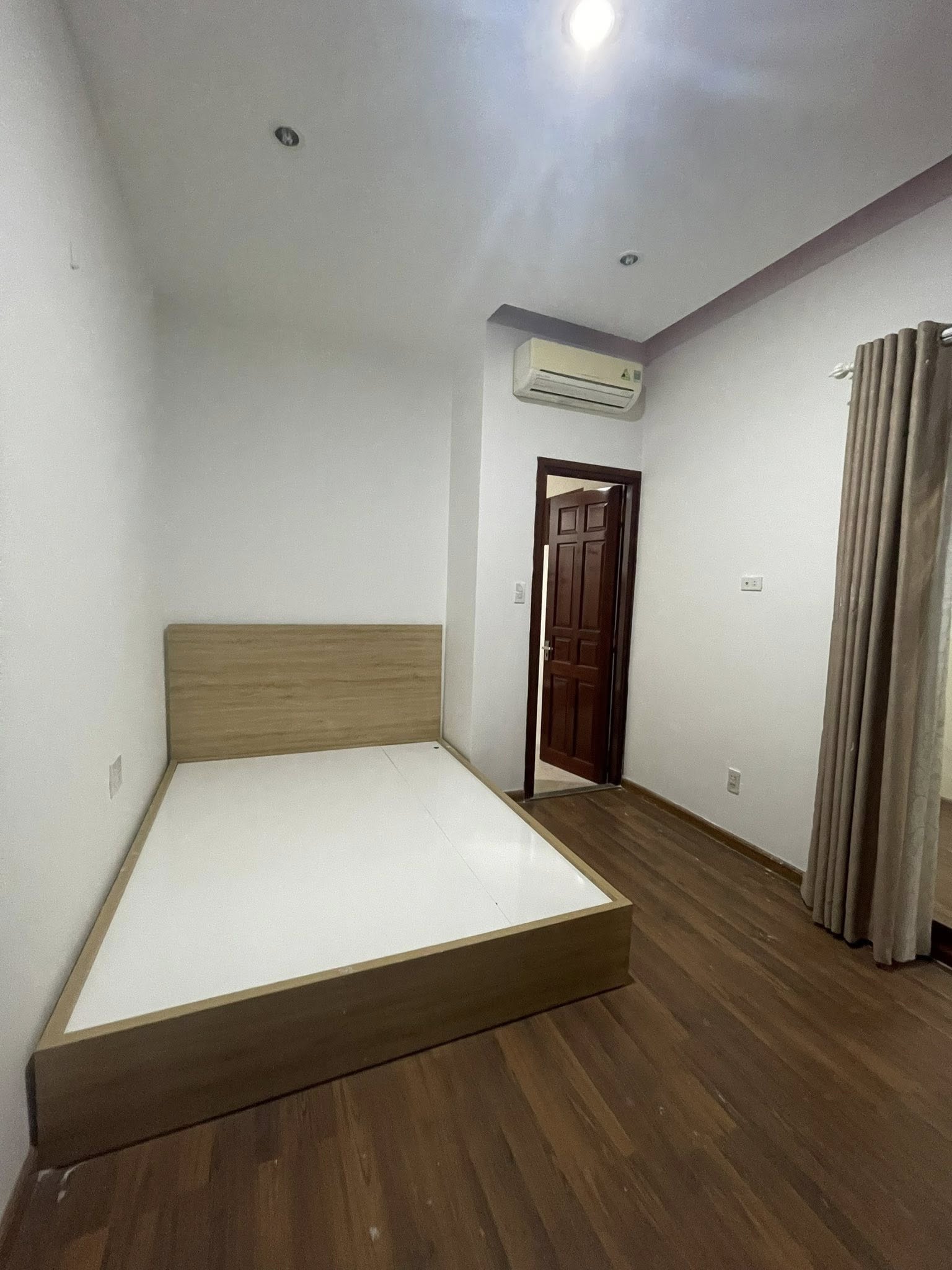 NHÀ 2 TẦNG ĐƯỜNG 12M VĨNH HÒA – GẦN BIỂN, KINH DOANH TỐT, GIÁ CHỈ 6,4 TỶ 6