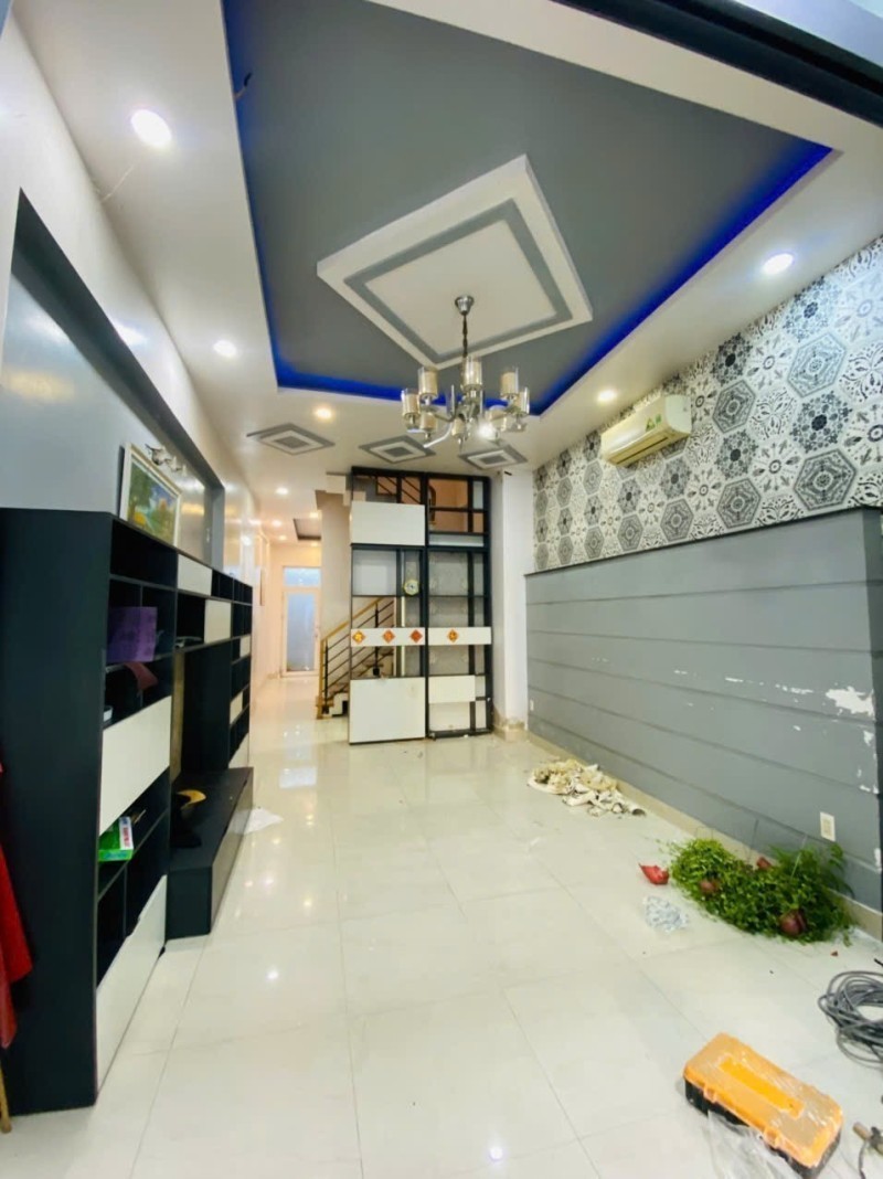 Bán nhà mặt phố đường số 128, Phước Long A,  Q9, Thủ Đức, TP HCM. DT  80m2, 4 tầng, 4PN, SH, 8.39 2