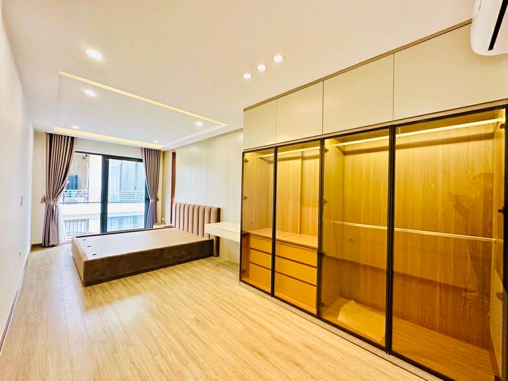 nhà đẹp Cổ Linh, 7 tầng thang máy, full nội thất, ôtô tránh, view cầu Trần Hưng Đạo 5