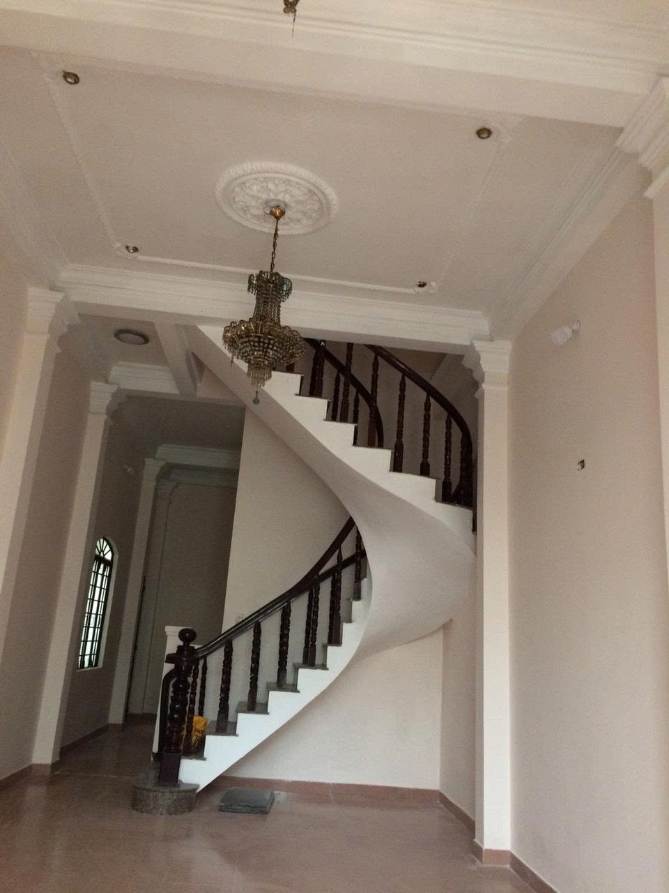 Cho thuê nhà hẻm xe hơi chợ Bình Triệu đối diện Đai Học Luật 4