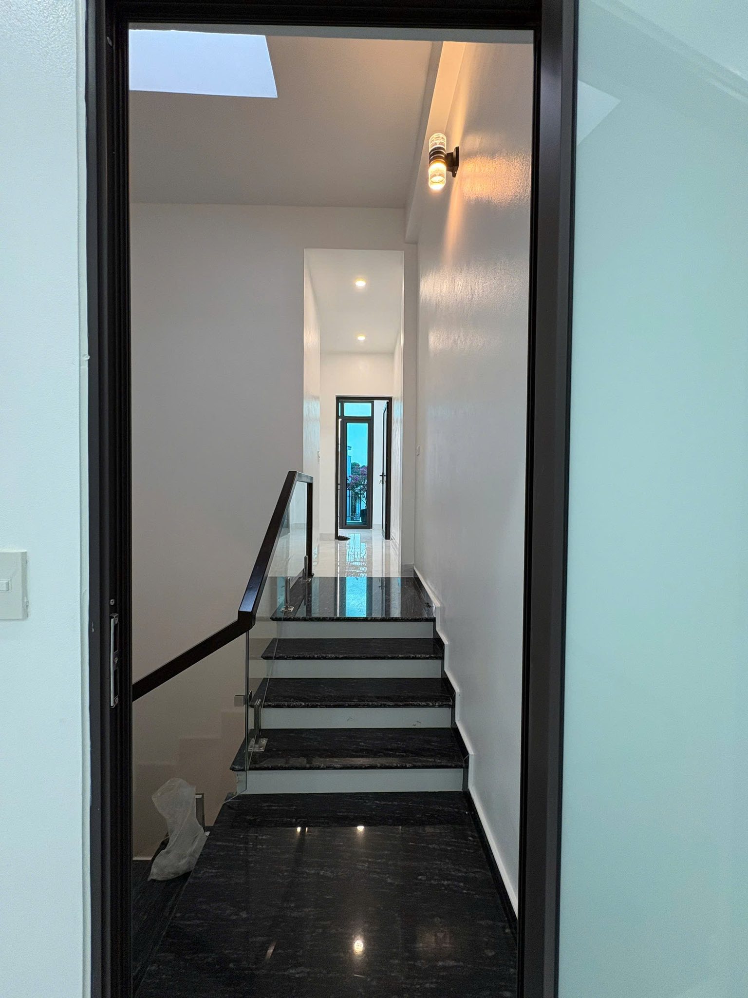 Bán căn nhà 3 tầng mặt ngõ oto phố Bình Lộc, ph Tân Bình, TP HD, 41.5m2, 3 ngủ, chỉ 2.93 tỷ 8