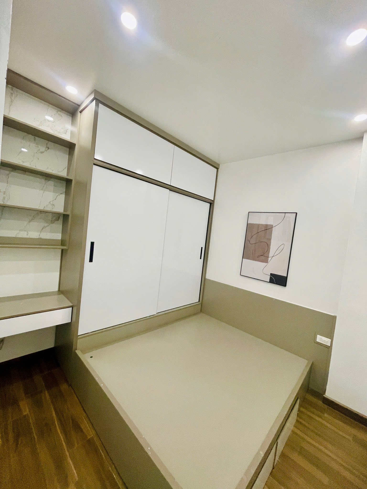 Bán nhà 3 tầng ngõ phố Chu Văn An, ph Quang Trung, TP HD, 51m2, 3 ngủ, 3 vs, chỉ 3.18 tỷ 8