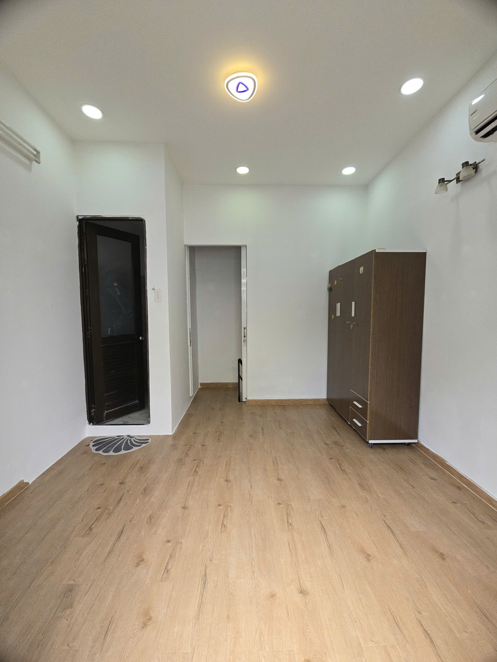 MẶT TIỀN KINH DOANH PHẠM VĂN XẢO - DTSD 30M2 - 2 TẦNG - CHỈ 2.65 TỶ 7