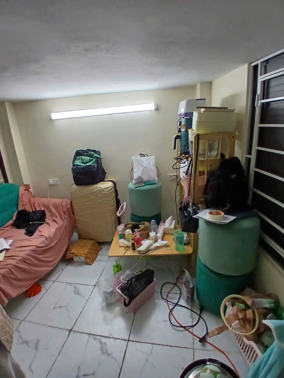 CHỈ HƠN 3 TỶ! Sở hữu ngay Nhà 5 Tầng, 13m² (thực tế), 2 Mặt Tiền, Ô TÔ Lùi Cửa tại Thổ Quan -