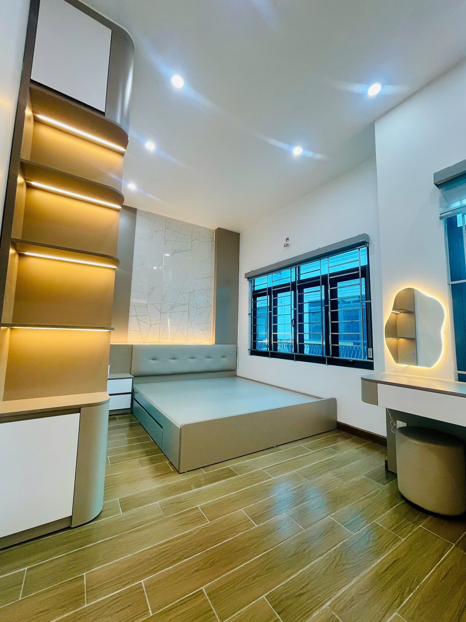 Bán 3 căn nhà 3 tầng ngõ phố Nguyễn Thị Duệ, ph Thanh Bình, TP HD, 45m2, mt 4.6m, 2.78 tỷ 8