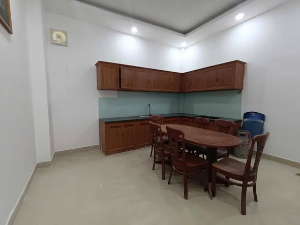 CHO THUÊ NHÀ NGUYÊN CĂN ĐƯỜNG 11, Quốc lộ 13 , 4PN, 11TR. 2