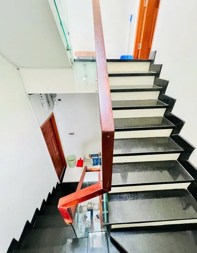 4 Tầng 63m2 có 8,2 tỏi x Quang Trung Phường 12 Gò Vấp TP. Hồ Chí Minh. 5