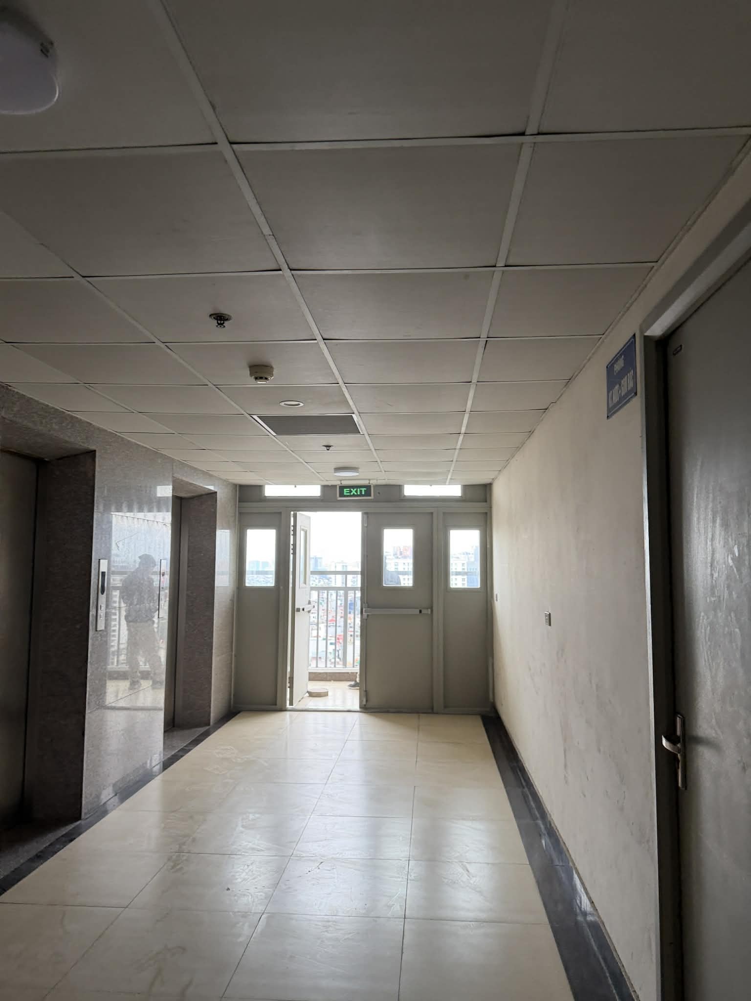 26.01.26.1 Bán căn hộ 3 ngủ 2 WC tại Lạc Long Quân, ngắm pháo hoa Hồ Tây, căn góc 2 mặt thoáng, 5