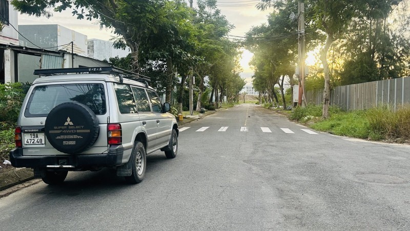 BIỂN TÂN TRÀ, NGŨ HÀNH SƠN - 100M - Đ7M5, LỀ 4M - MT Đ.THÉP MỚI