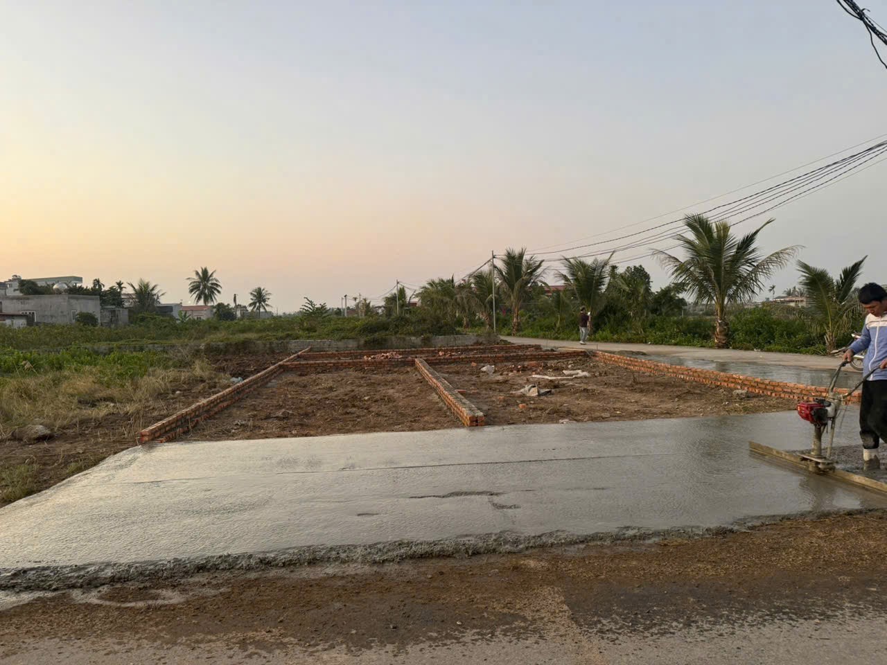 1,5xx TỶ – LÔ DUY NHẤT ĐƯỜNG 10M TÂN THÀNH  DIỆN TÍCH GỌN – VỊ TRÍ DÂN CƯ  ZALO 0567 222 555 2