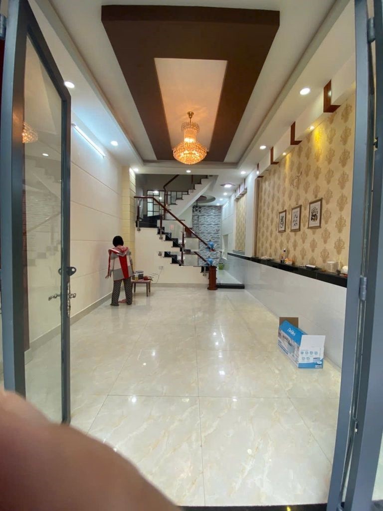 CHO THUÊ NHÀ NGUYÊN CĂN HẺM XE HƠI NGAY CHỢ HIỆP BÌNH 4PN GIÁ 15TR 3