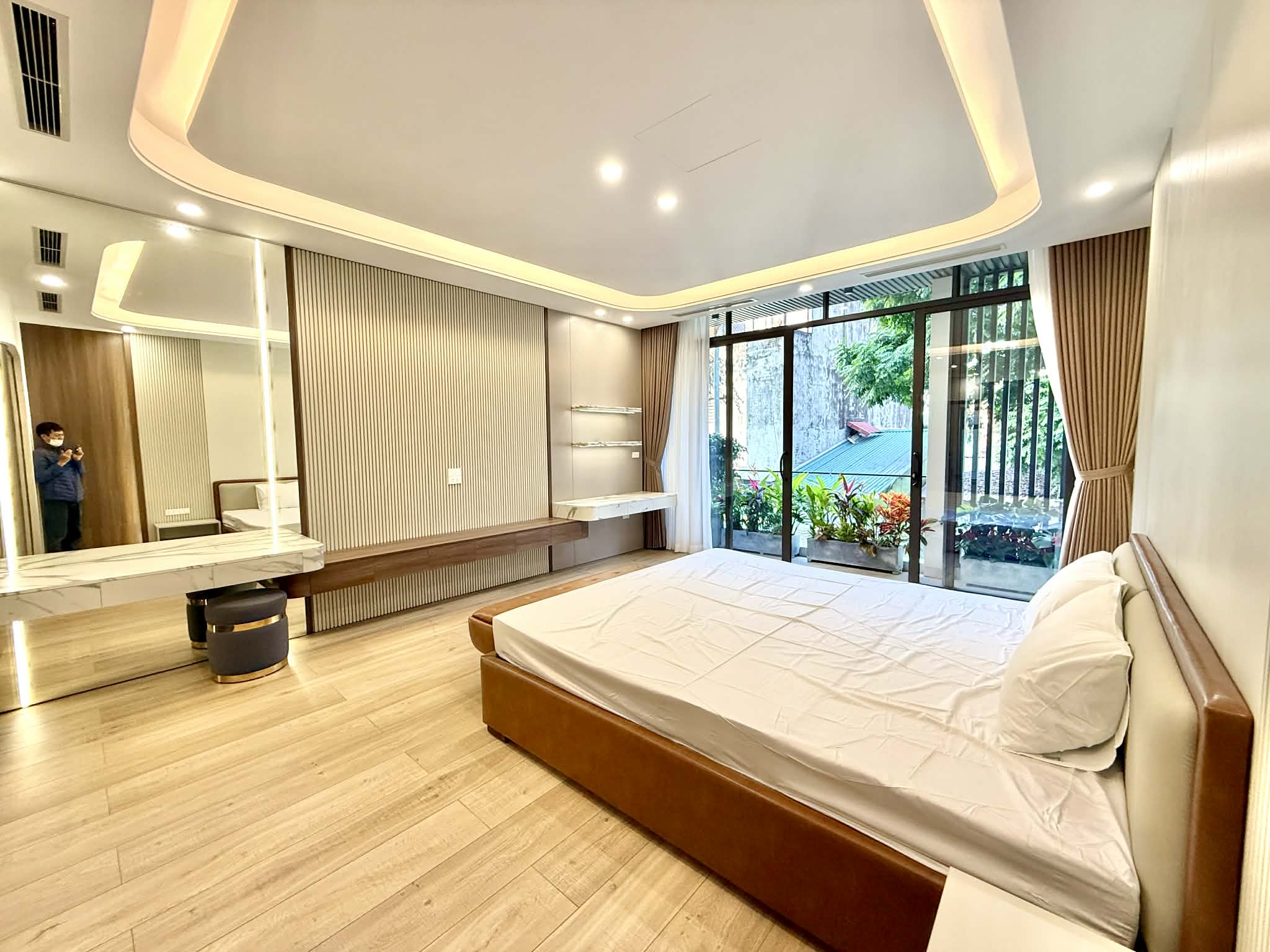 BÁN NHÀ PHÔ NGÔ GIA TỰ - LONG BIÊN, 6 TẦNG THANG MÁY, GARA Ô TÔ, KINH DOANH. GIÁ 11,5 TỶ 3