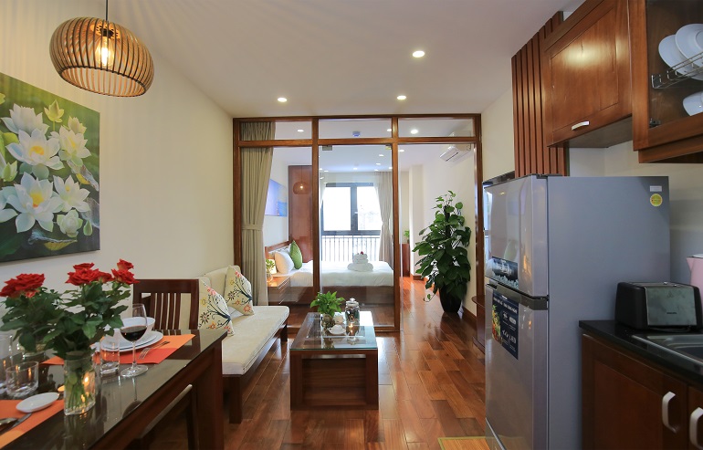 Cho thuê căn hộ 1PN, rộng 45m2 tại Đào Tấn, Ba Đình, đầy đủ nội thất hiện đại 5