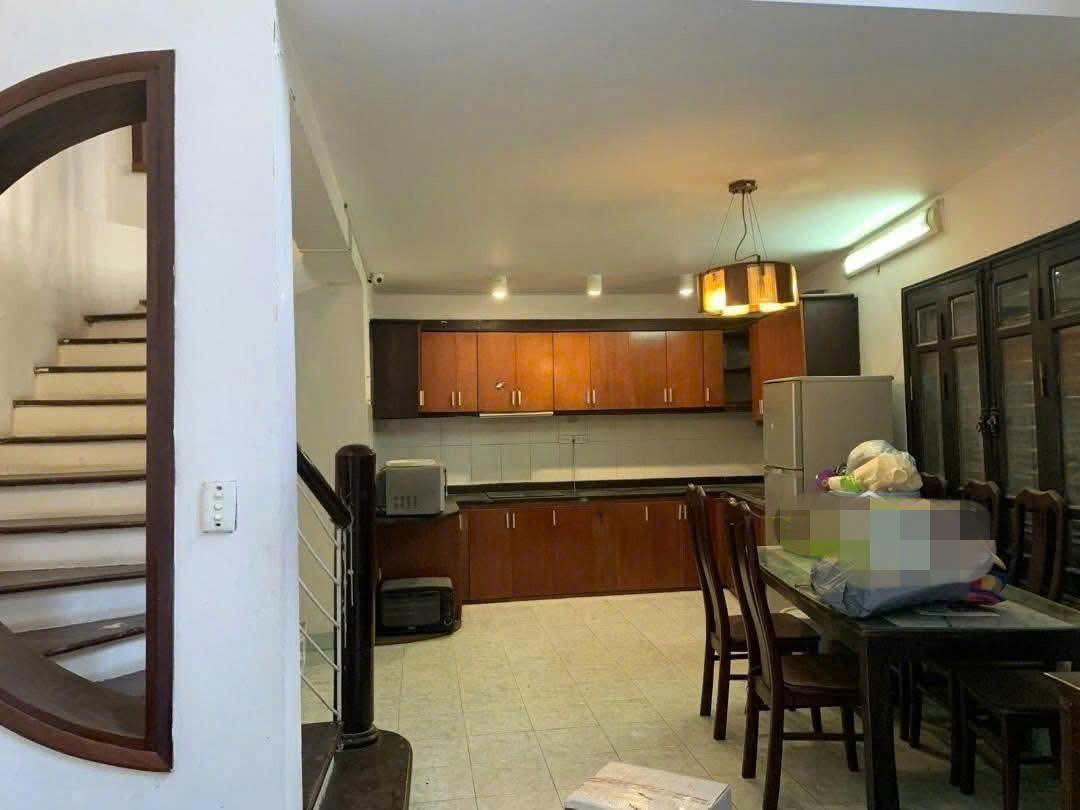 Cho thuê nhà riêng ngõ 162 Khương Đình, Thanh Xuân 40m x 5T giá 15TR, CHO Ở NHÓM 2