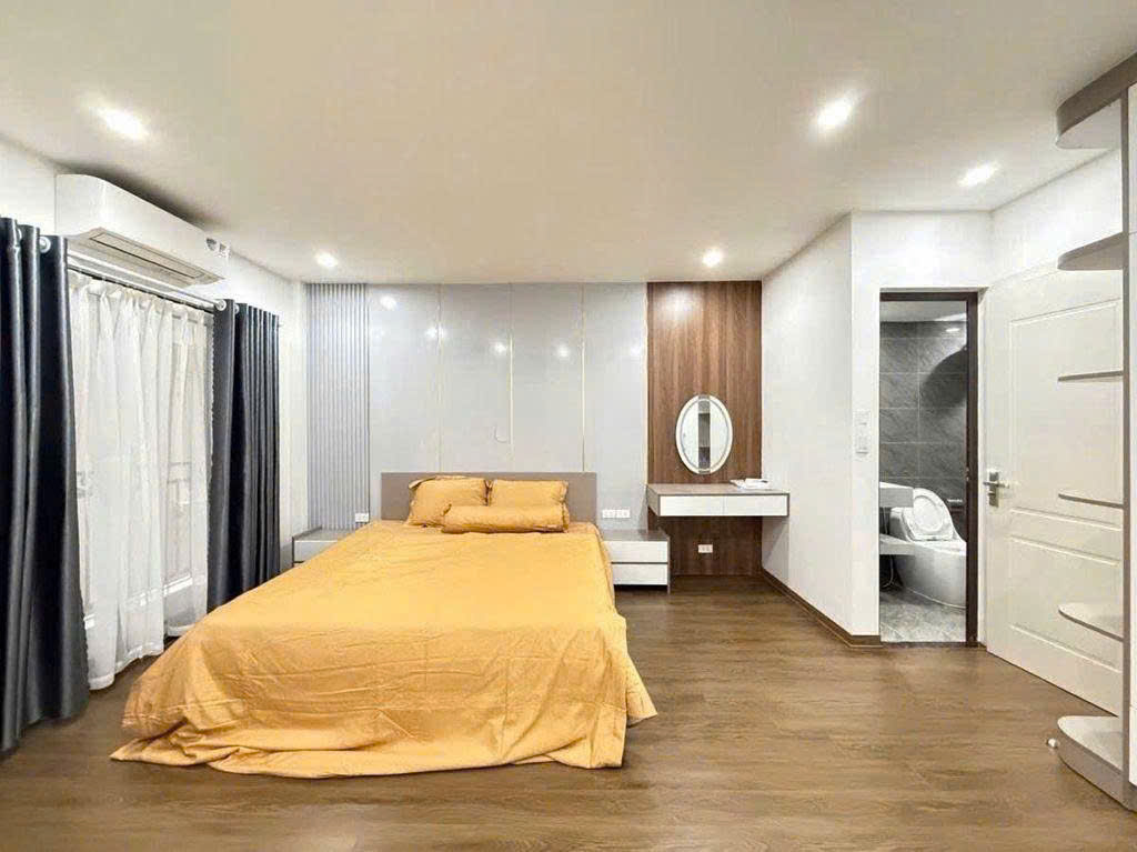 Cho thuê nhà 45 Võ Chí Công Cầu Giấy 45m x 5T giá 13 triệu NHÀ ĐẸP, CHO Ở NHÓM 3