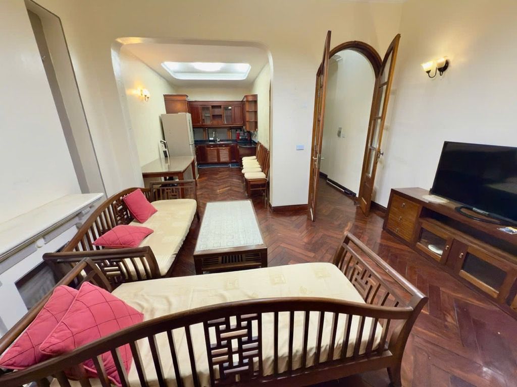 Cần bán Nhà mặt tiền đường Trần Quốc Hoàn, Phường Nghĩa Đô, Diện tích 50m², Giá Thương lượng 2