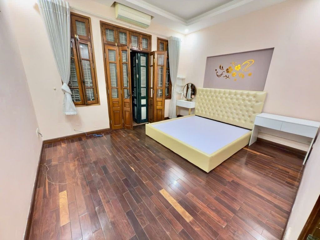 Cần bán Nhà mặt tiền đường Trần Quốc Hoàn, Phường Nghĩa Đô, Diện tích 50m², Giá Thương lượng 3