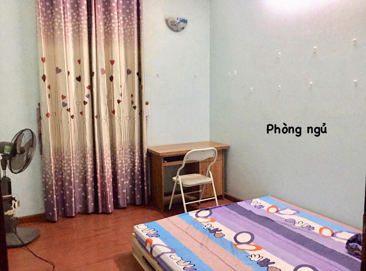 Cho thuê nhà ngõ 245  Định Công, Hoàng Mai 35m x 5T giá 10 triệu Ở NHÓM 3