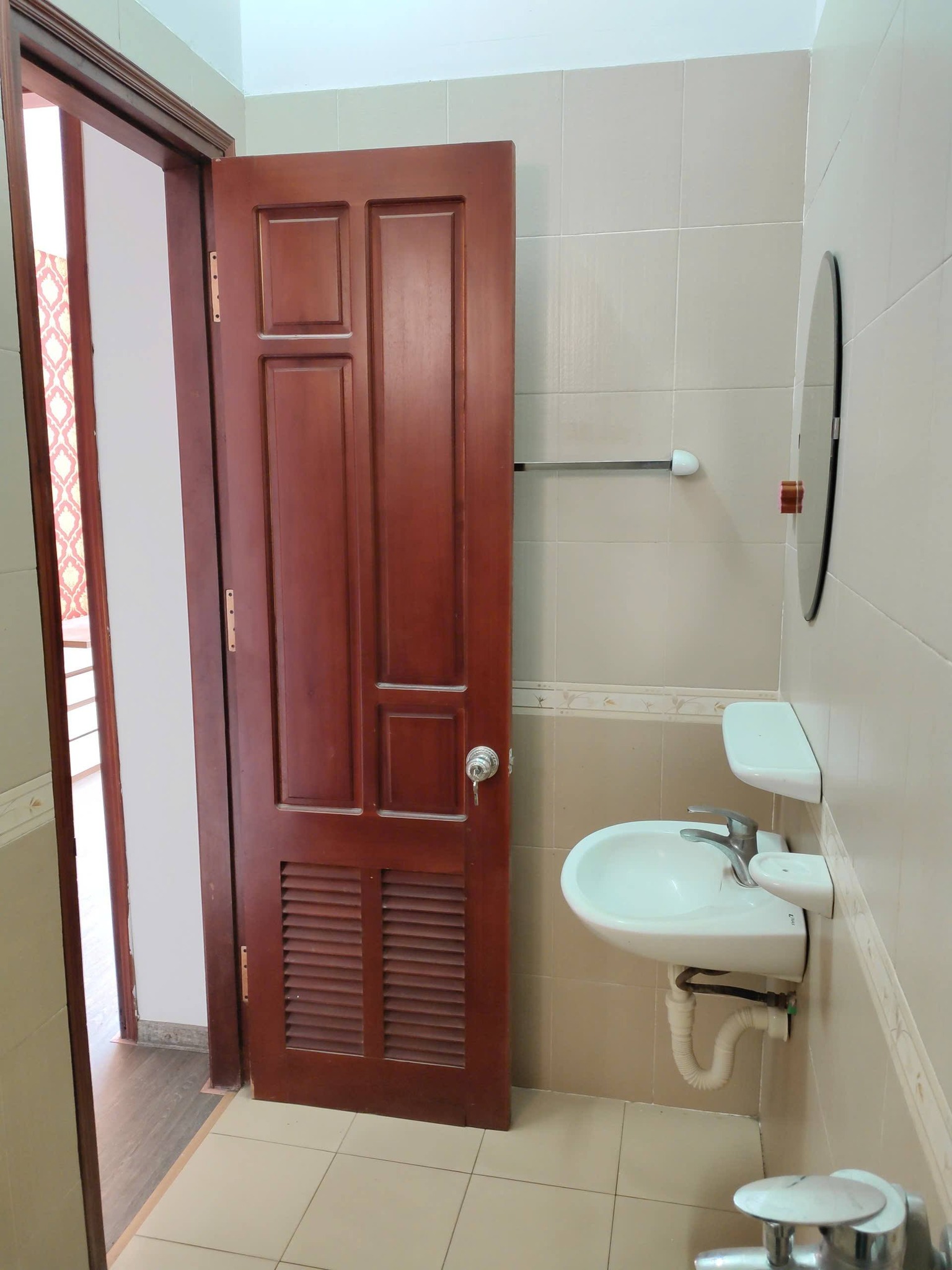 Cho thuê nhà riêng ở NHÓM Nguyễn Khang, Cầu Giấy 35m x 5T giá 14 triệu FULL ĐỒ 4