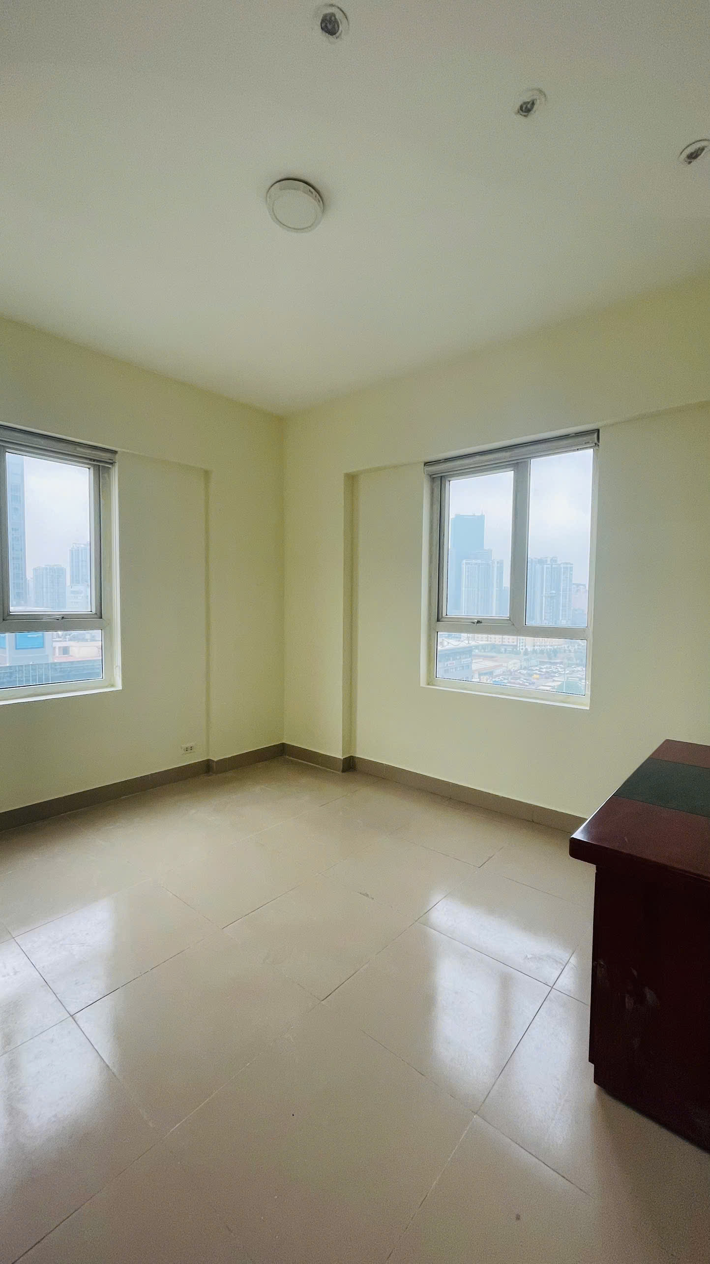 Cho thuê căn hộ chung cư Big Tower 18 Phạm Hùng, Nam Từ Liêm 125m, 3 NGỦ giá 15tr 3