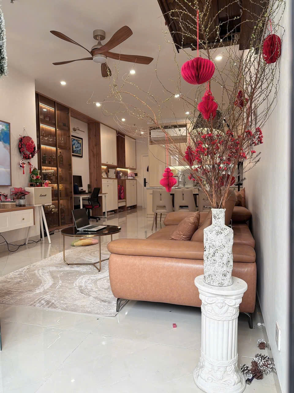 Cho thuê nhà 50m x 4 tầng ngõ 165 Dương Quảng Hàm, Cầu Giấy NHÀ ĐẸP FULL ĐỒ