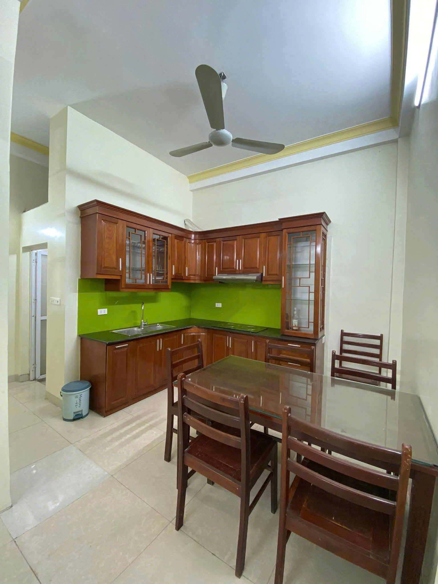 Cho thuê nhà riêng ngõ 105 Bạch Mai, Hai Bà Trưng 40m x 3T FULL ĐỒ giá 11 triệu 5