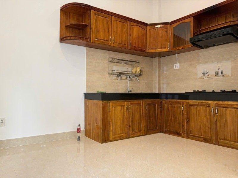 Bán nhà đường số 2, Phường Tăng Nhơn Phú B, Thủ Đức, TP HCM. DT 60m2. Giá 6,3 tỷ, sổ hồng. Liên hệ 3