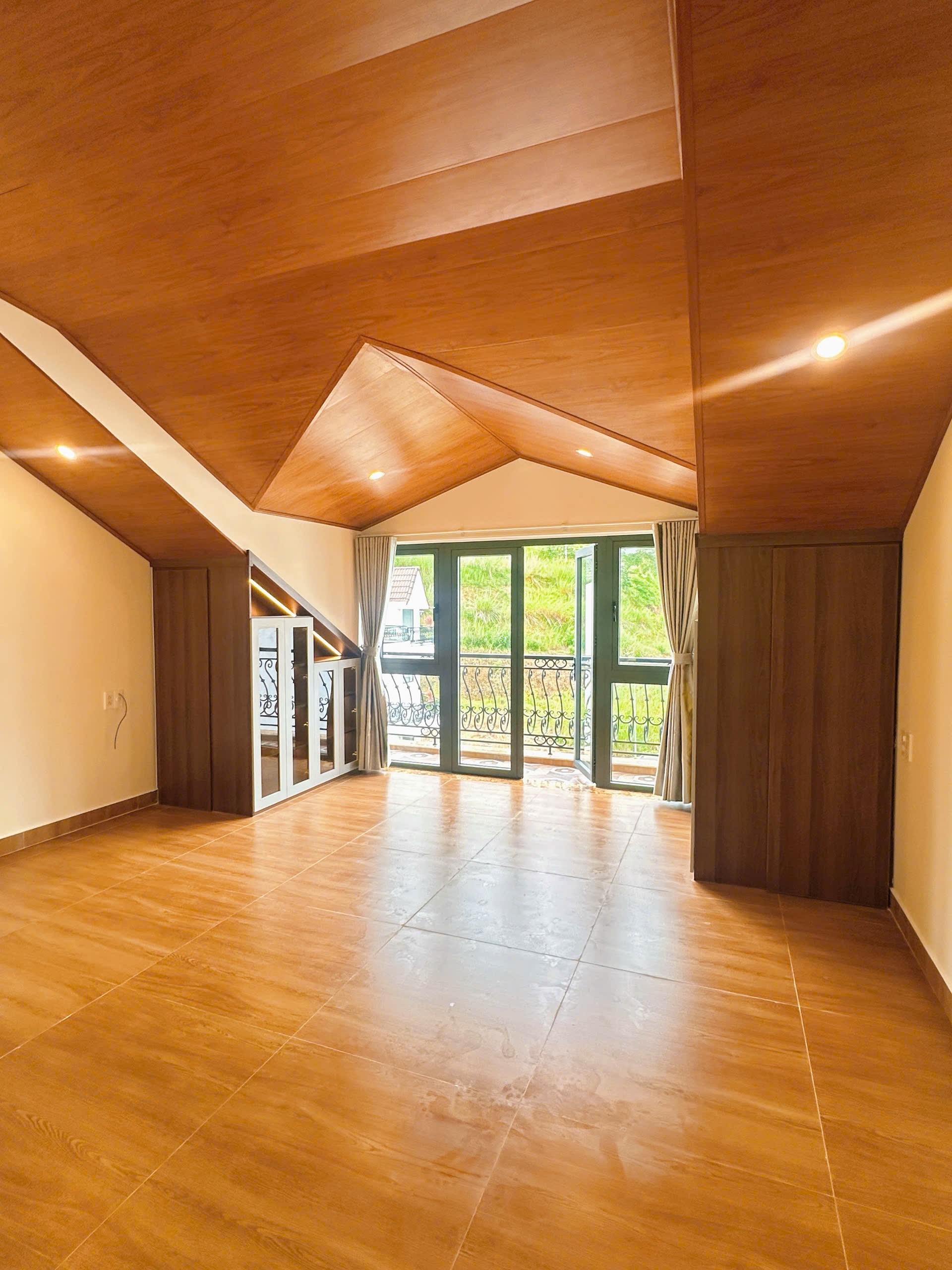 Cần Bán Gấp Nhà Đẹp Khu Dân Cư Số 5, An Sơn, Đà Lạt Giá Bán 9.3 Tỷ 4