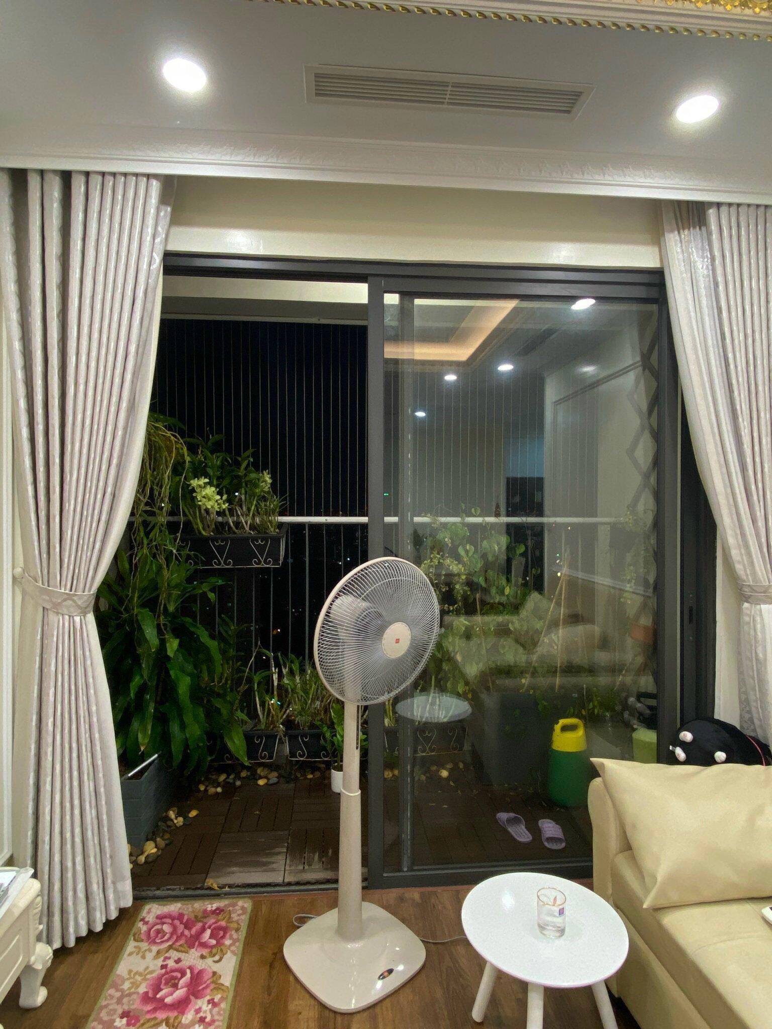 Cần bán Căn hộ chung cư dự án Vinhomes D'Capitale, Diện tích 85m², Giá 10.8 Tỷ 2