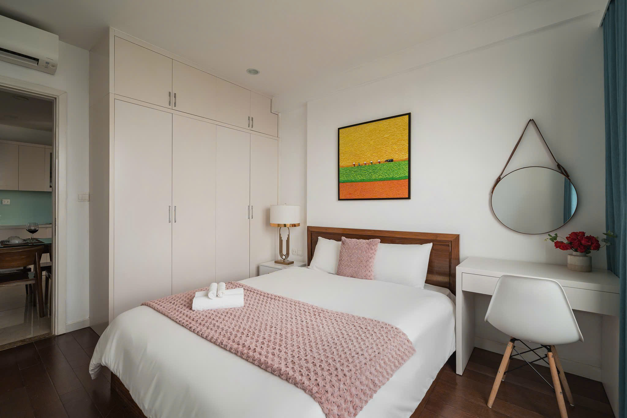 Bán căn hộ 2PN Vinhomes D'Capitale giá chỉ 9 tỷ chốt luôn 6