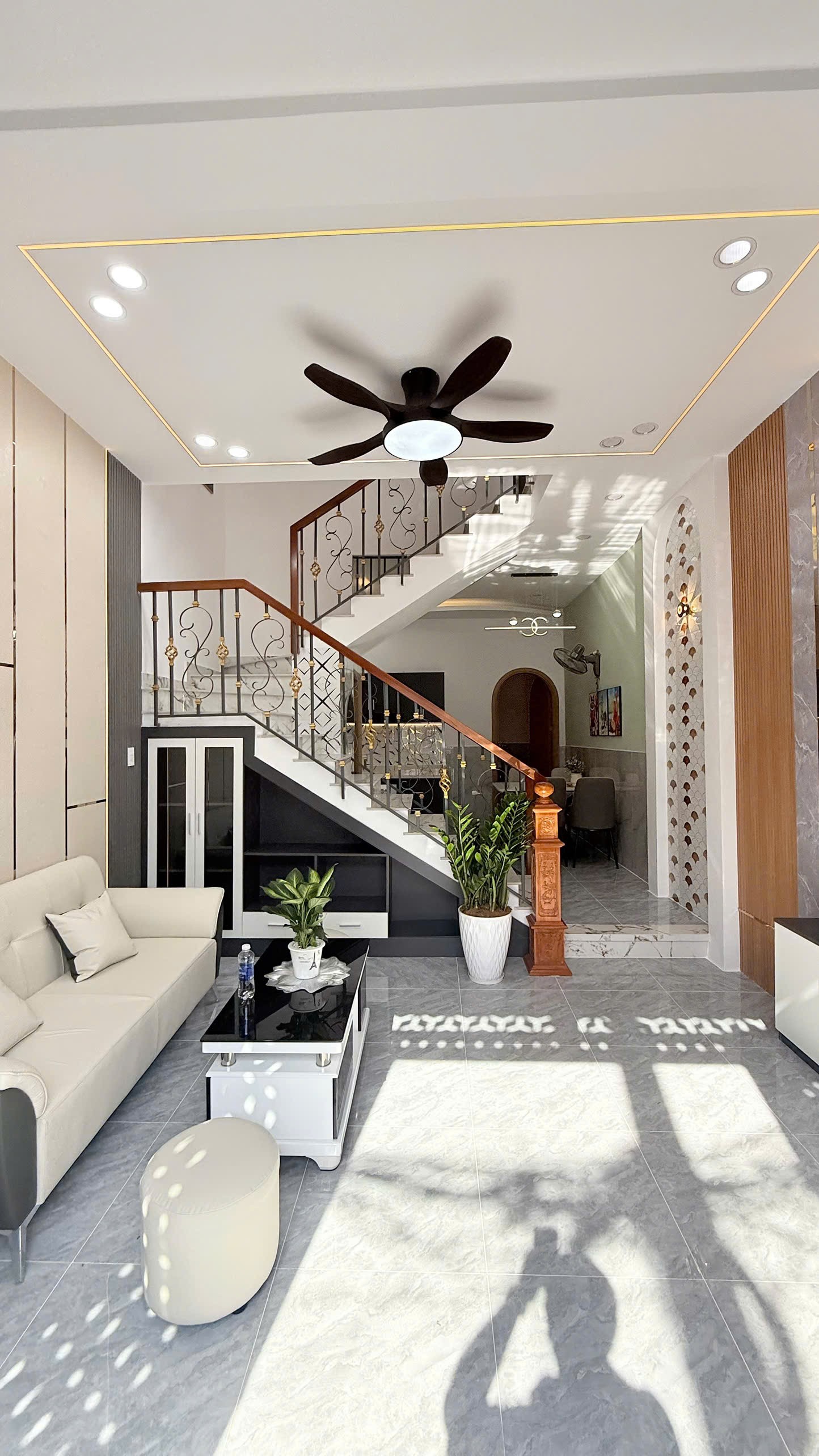 Đón Tết an cư – 50M² – 2 Tầng/3PN Ô TÔ Tận cửa– Nhỉnh 5 Tỷ TL! Có PN Trệt ! 2