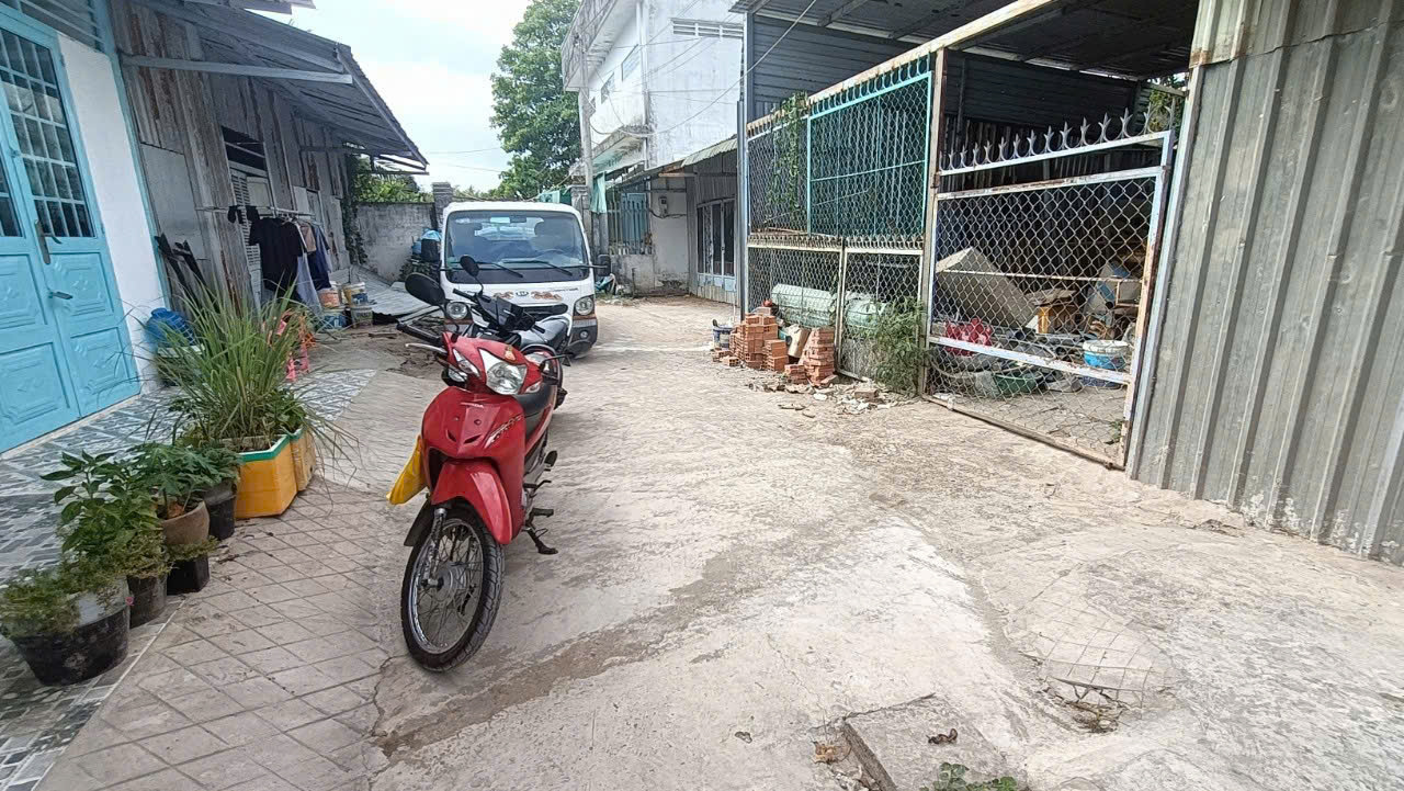 87. Cho Thuê nhà giá rẽ 2,5 triệu khu dân cư 3A 3