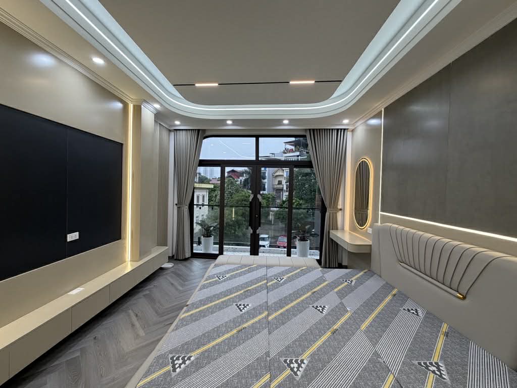 LƯƠNG NGỌC QUYẾN HÀ ĐÔNG- PHÂN LÔ- OTO- KINH DOANH- NHỈNH 16 TỶ 4