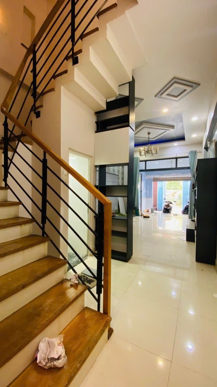 Bán nhà mặt phố đường số 128, Phước Long A,  Q9, Thủ Đức, TP HCM. DT  80m2, 4 tầng, 4PN, SH, 8.39 3