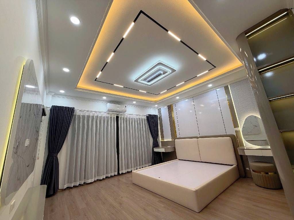 Cần bán Nhà mặt tiền đường Trần Khát Chân, Phường Thanh Nhàn, Diện tích 42m², Giá 13.9 Tỷ 3