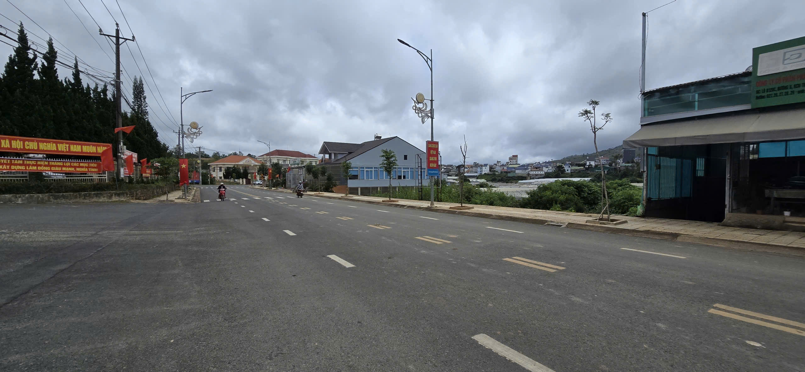 ĐẠI HẠ GIÁ - BÁN GẤP ĐẤT RỘNG VIEW ĐẸP TRUNG TÂM ĐẠ SAR – LẠC DƯƠNG 32 TỶ -> 26 TỶ 3