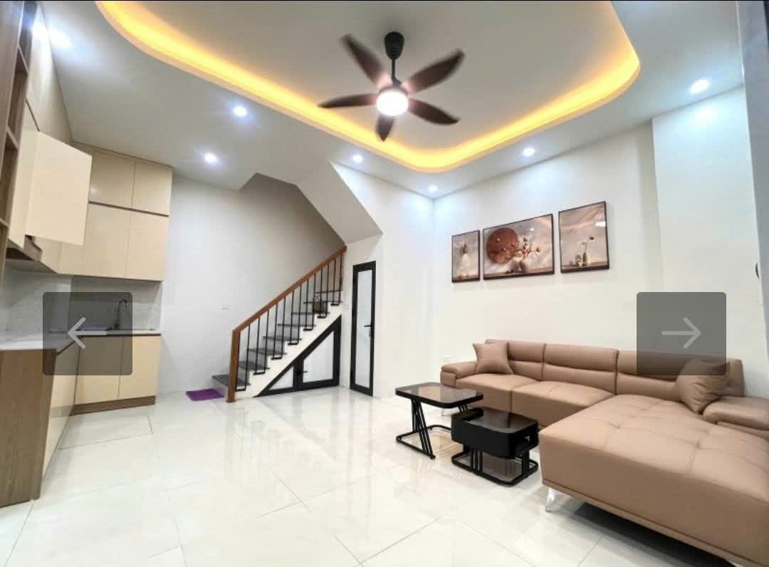 Ô TÔ ĐỖ CỬA – 5 TẦNG – 5 NGỦ – 9.08 TỶ – TRƯỜNG CHINH