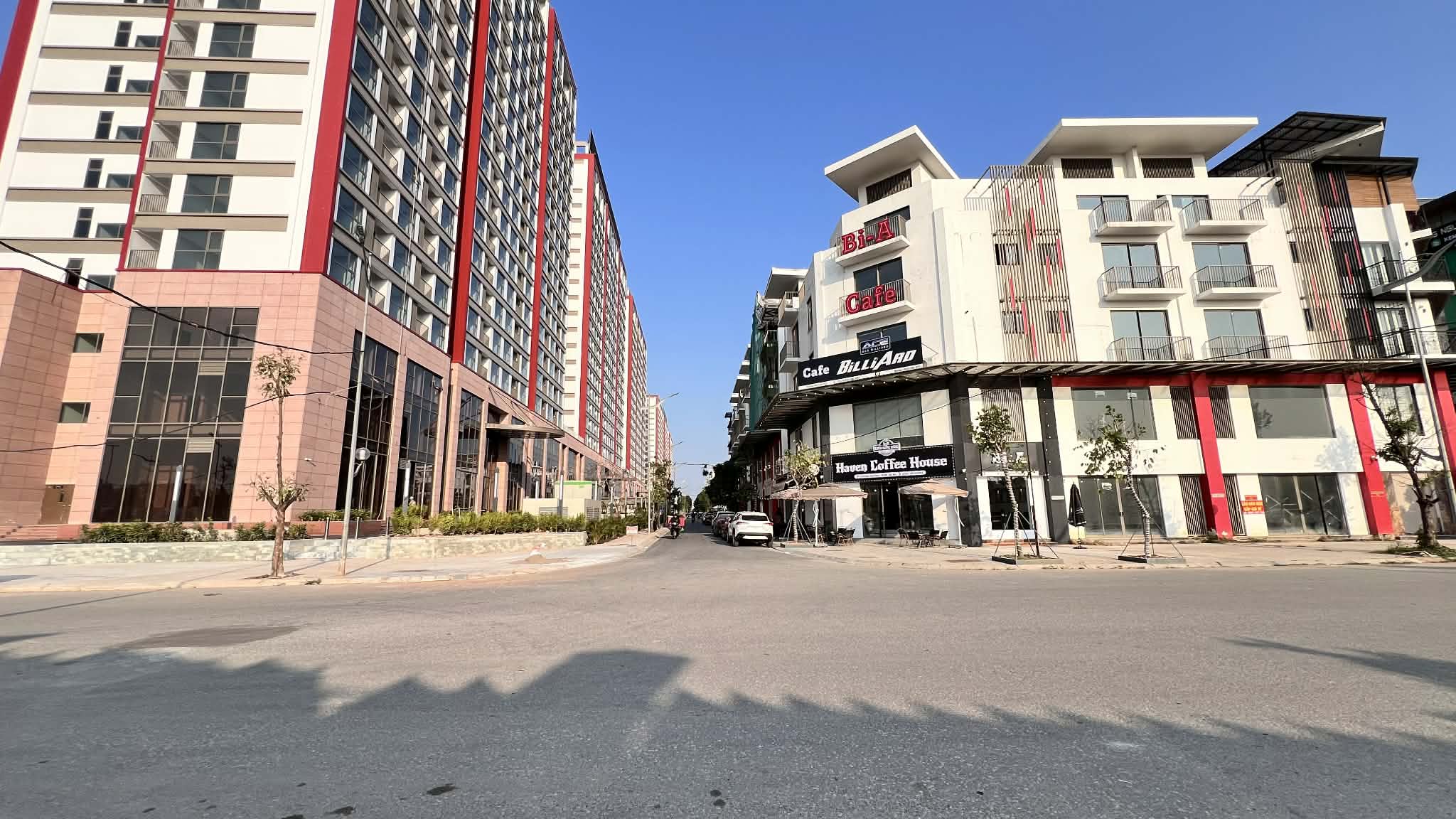 Liển kề Khai Sơn, lô góc, 3 thoáng, khu vực cực sầm uất, phù hợp kinh doanh, cho thuê 2